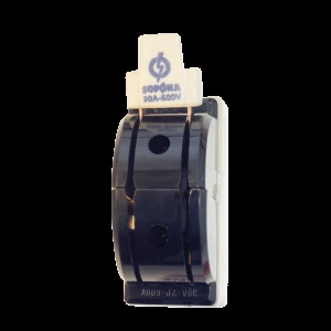 Cầu dao đế sứ cực đúc D19(A)