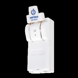Cầu dao đế sứ cực đúc D5