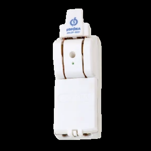 Cầu dao đế sứ cực đúc D7